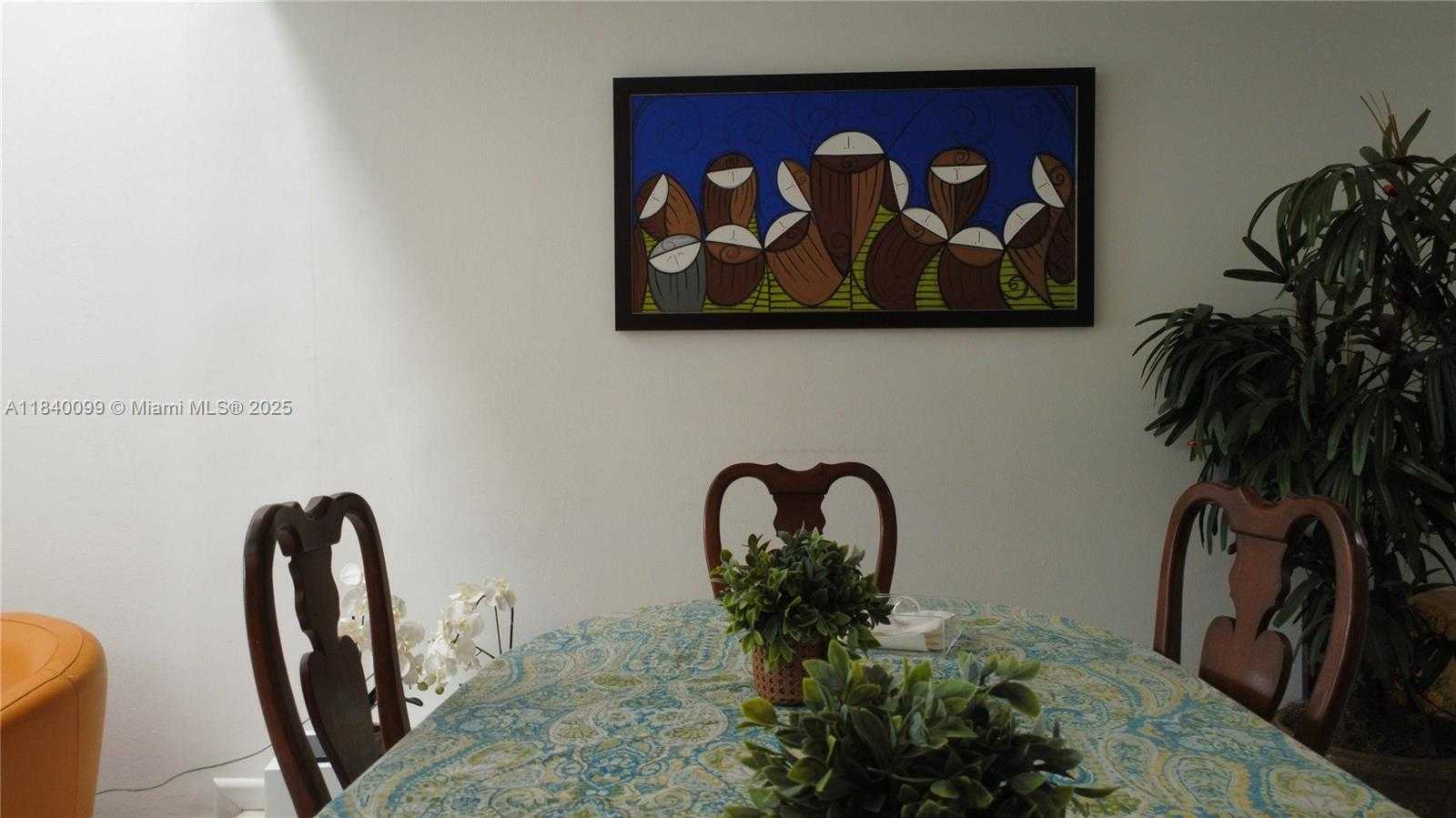 Small Image of 324 POINCIANA DR #906, Sunny Isles Beach Number 3
