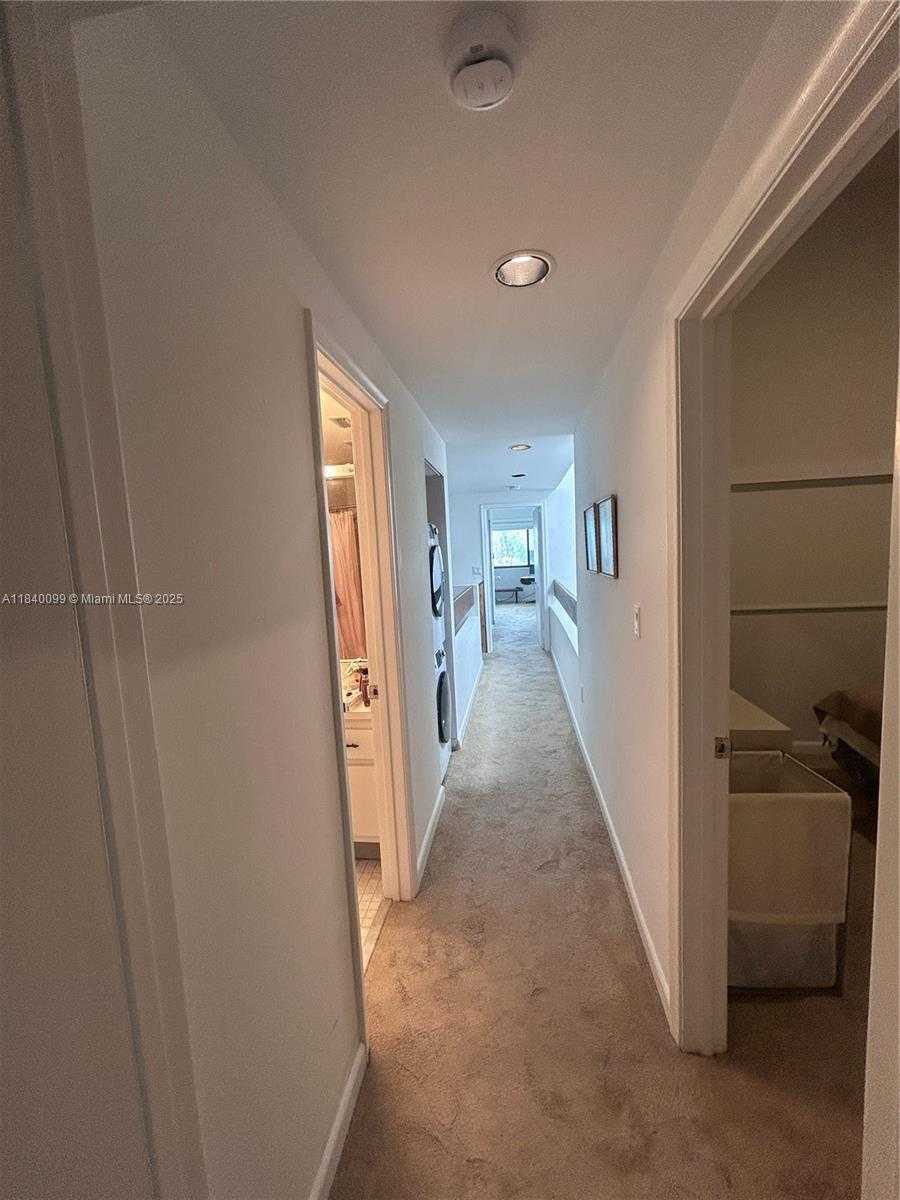 Small Image of 324 POINCIANA DR #906, Sunny Isles Beach Number 32