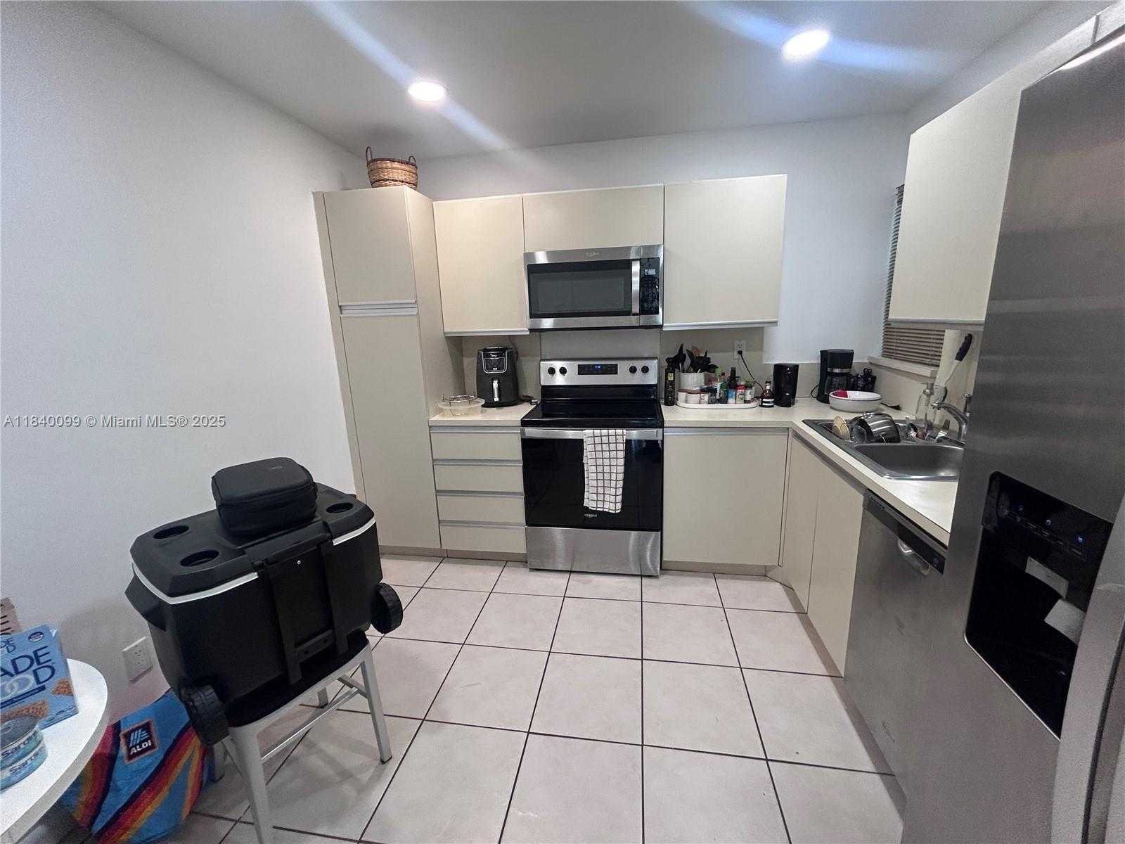 Small Image of 324 POINCIANA DR #906, Sunny Isles Beach Number 34