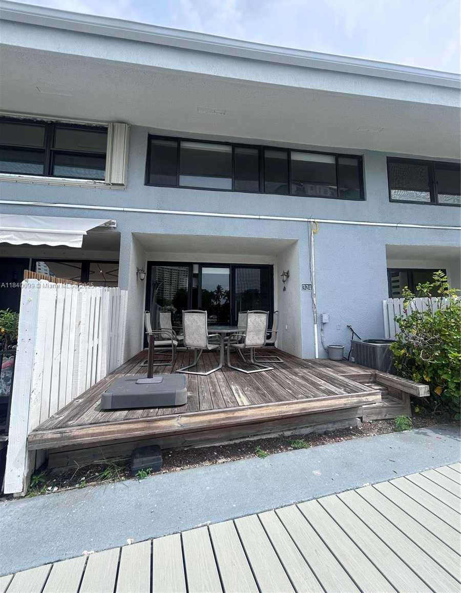 Small Image of 324 POINCIANA DR #906, Sunny Isles Beach Number 41