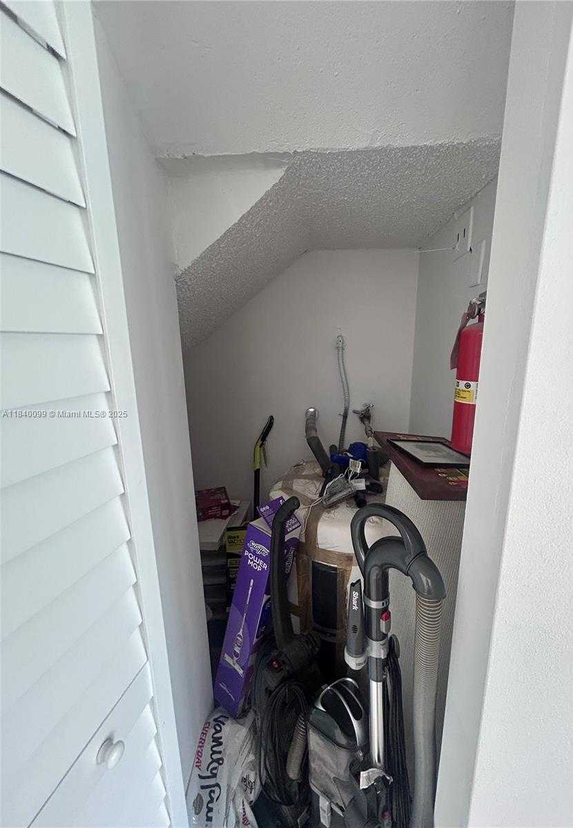 Small Image of 324 POINCIANA DR #906, Sunny Isles Beach Number 44