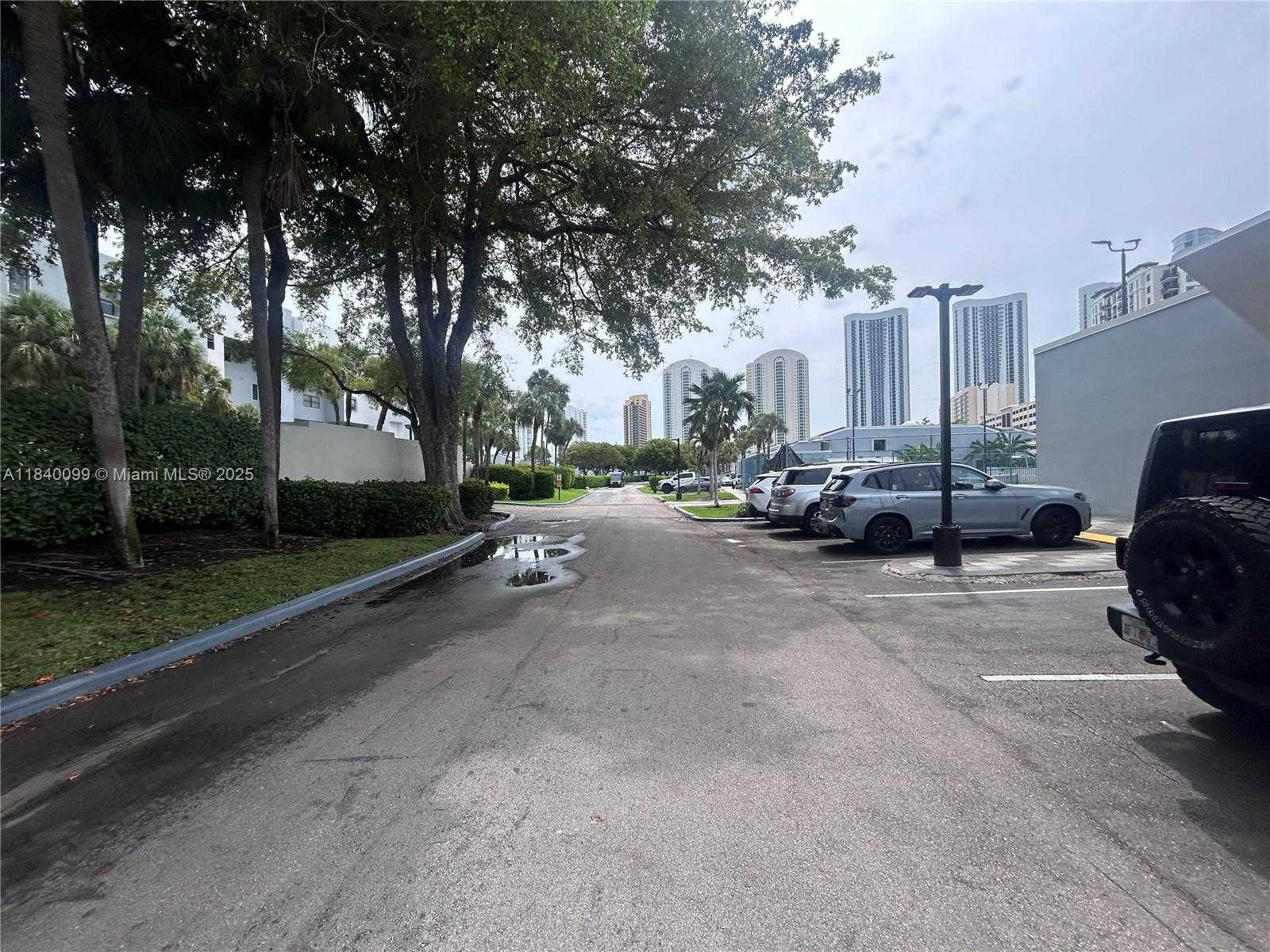 Small Image of 324 POINCIANA DR #906, Sunny Isles Beach Number 50