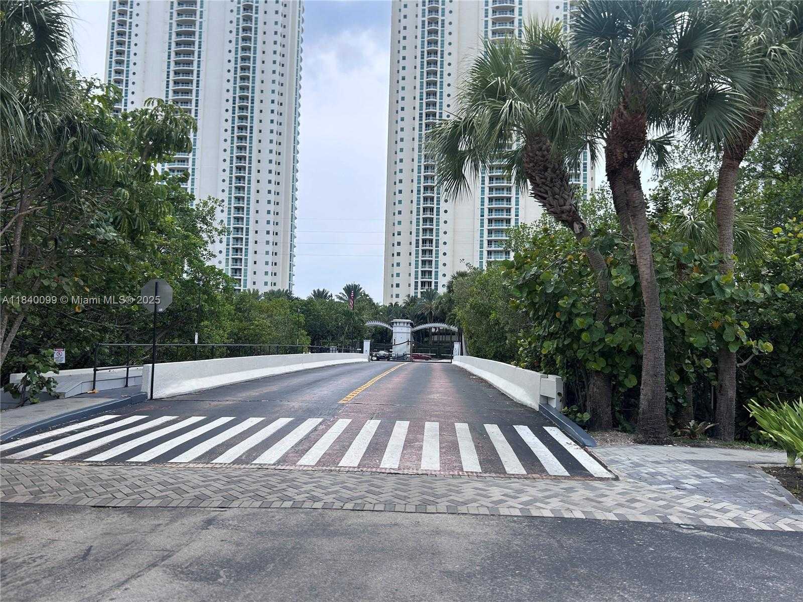 Small Image of 324 POINCIANA DR #906, Sunny Isles Beach Number 60
