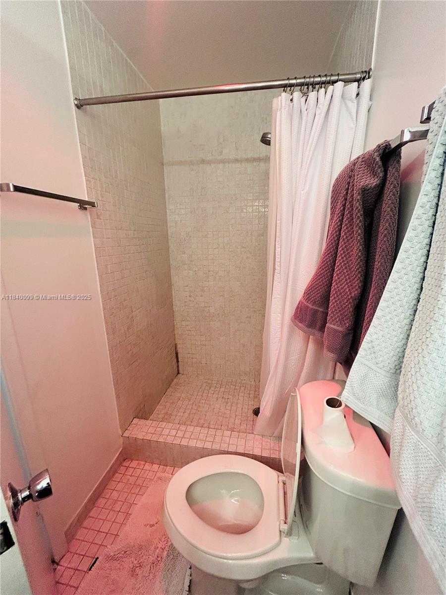 Small Image of 324 POINCIANA DR #906, Sunny Isles Beach Number 65