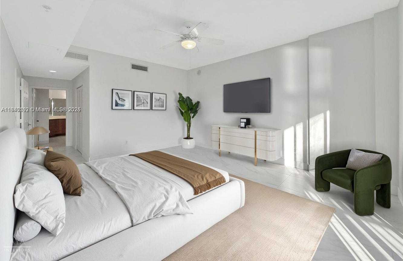 Small Image of 8390 SOUTH WEST 72ND AVE #106, Miami Number 3