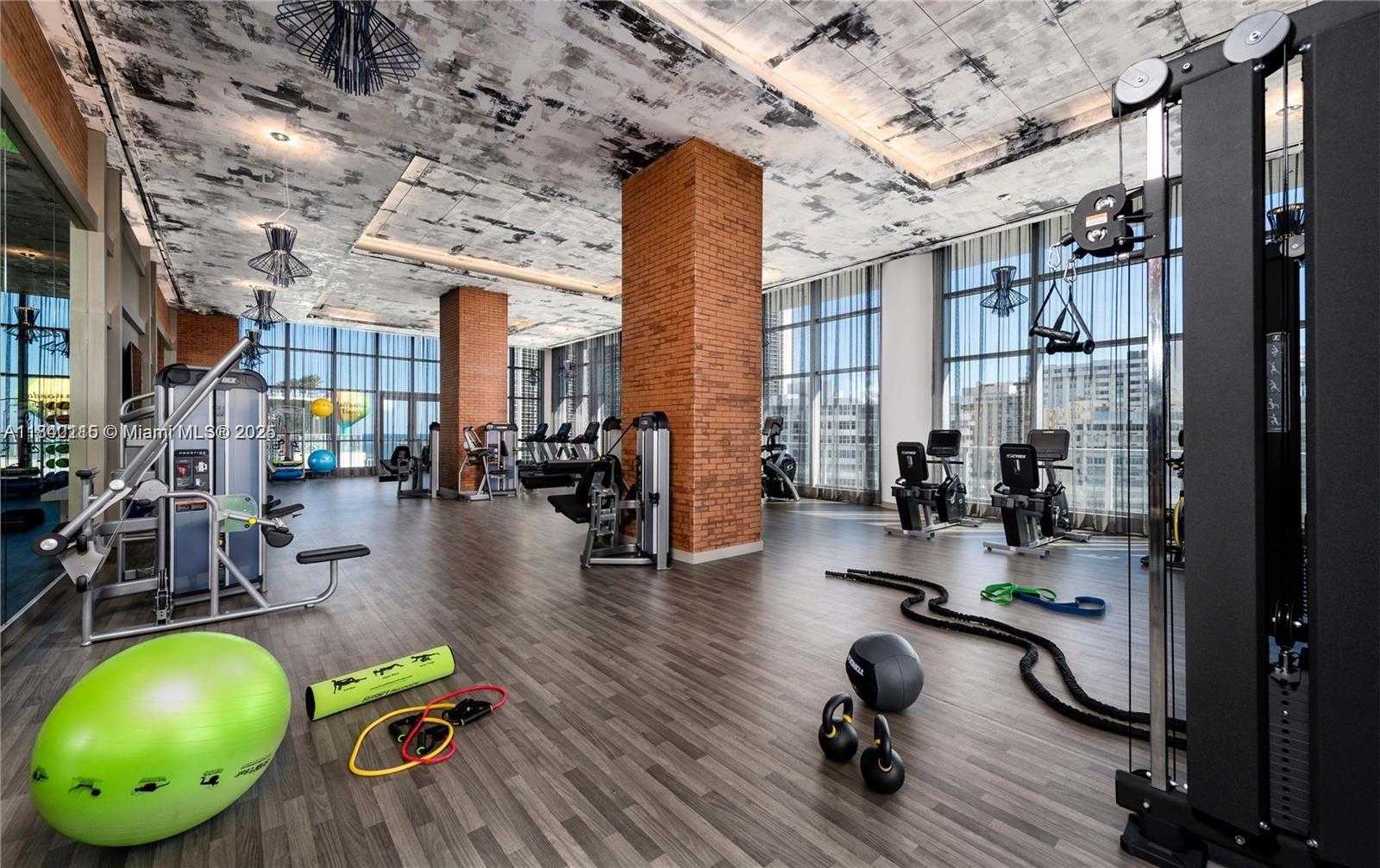 Small Image of 4111 SOUTH OCEAN DR #2906, Hollywood Number 36