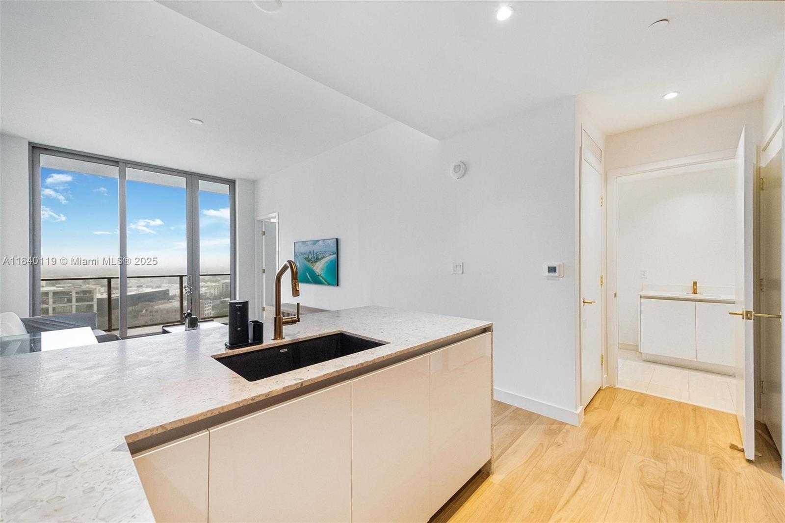 Small Image of 2678 TIGERTAIL #1603, Miami Number 4