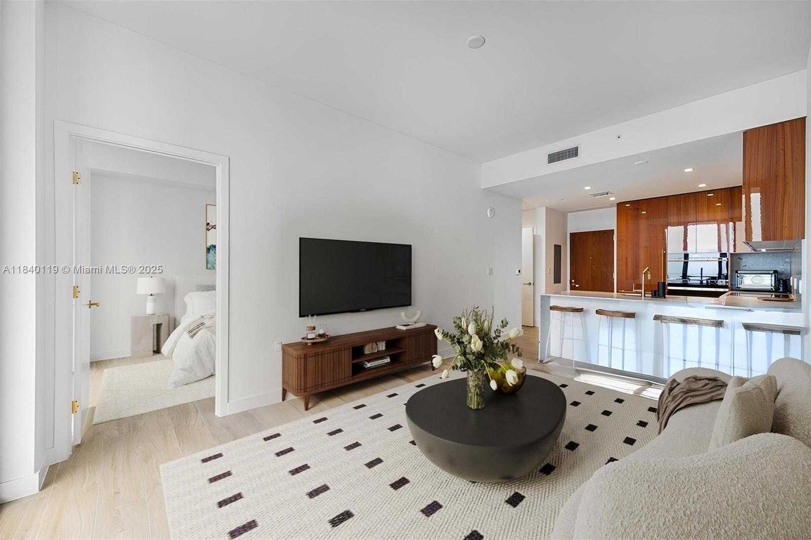 Small Image of 2678 TIGERTAIL #1603, Miami Number 6