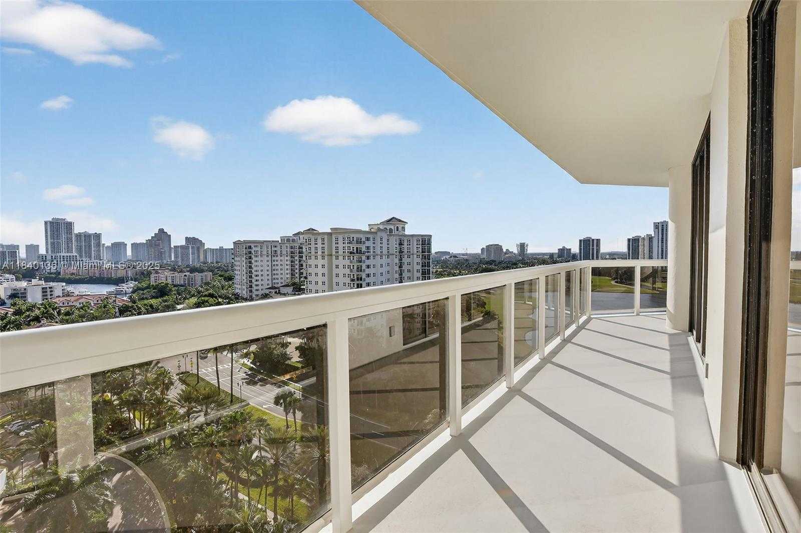 Small Image of 20185 EAST COUNTRY CLUB DR #1405, Aventura Number 61