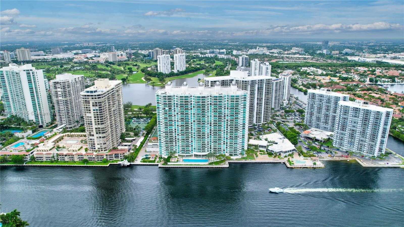 Small Image of 20281 EAST COUNTRY CLUB DR #704, Aventura Number 23