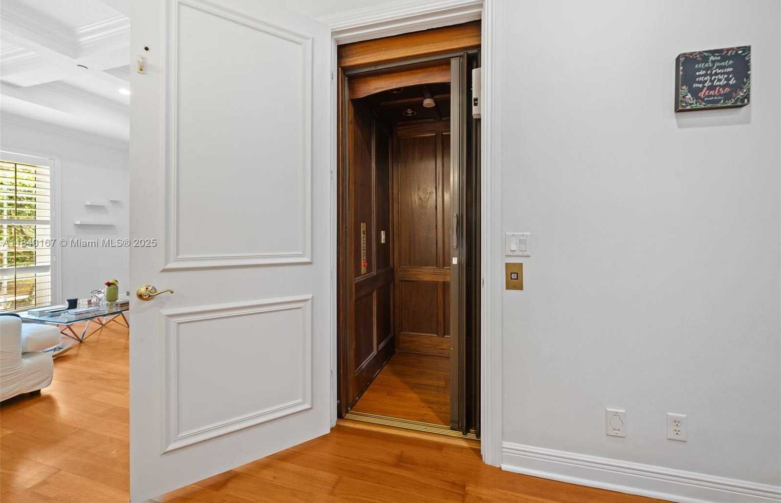 Small Image of 400 NORTH EAST 69TH CIR, Boca Raton Number 9