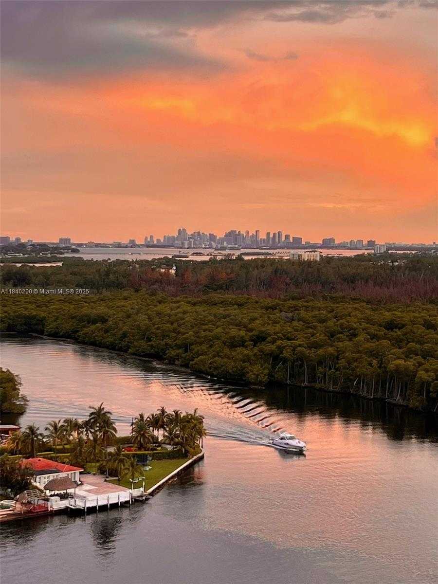Small Image of 400 SUNNY ISLES BLVD #2007, Sunny Isles Beach Number 3