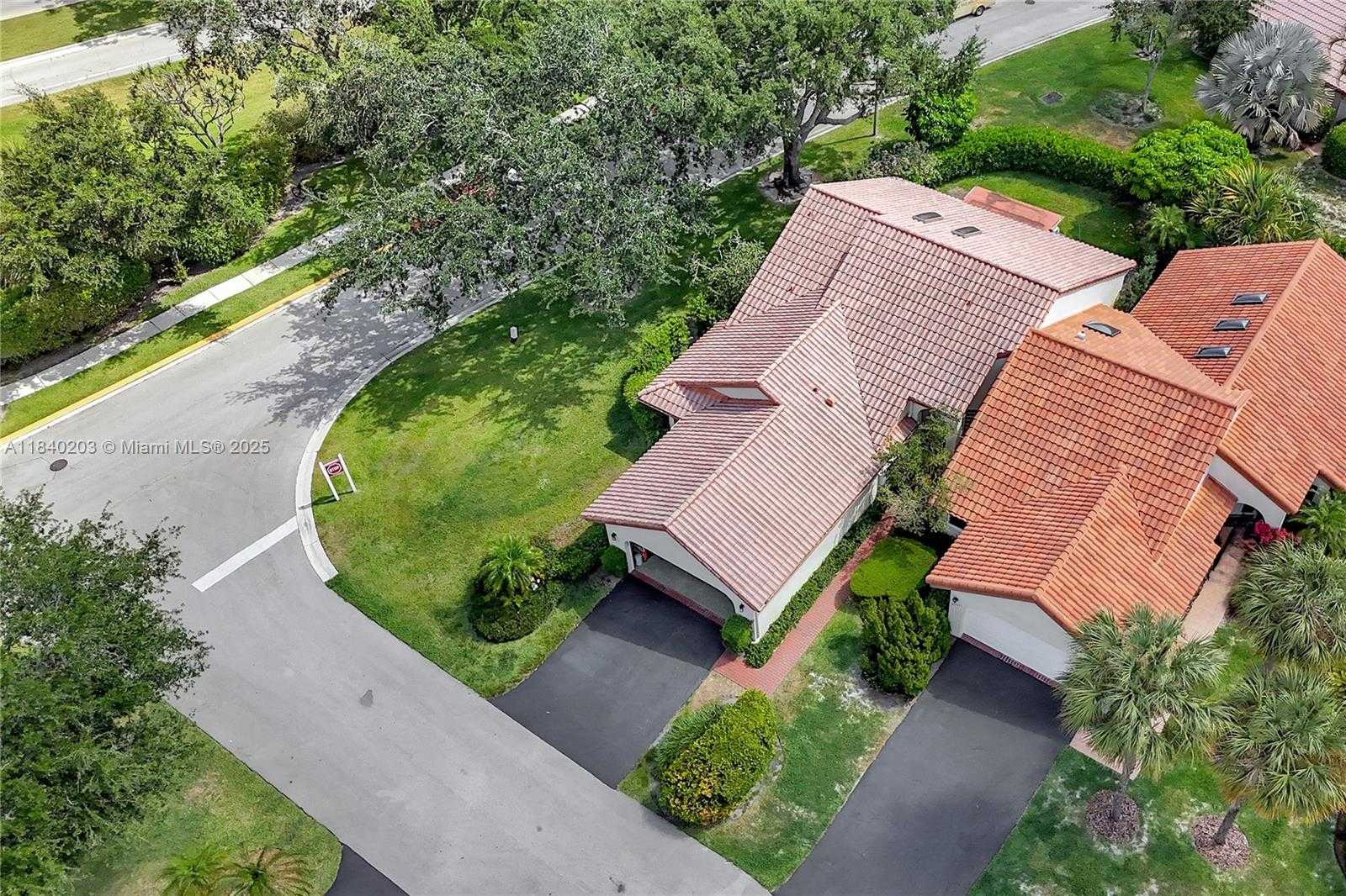 Small Image of 23273 WATER CIR, Boca Raton Number 2