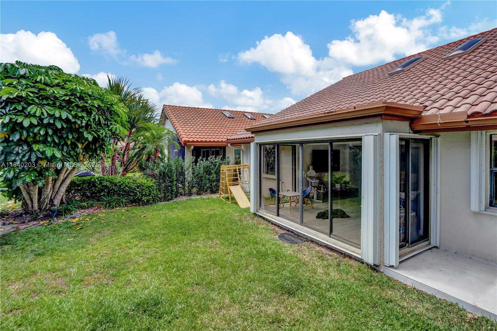 Small Image of 23273 WATER CIR, Boca Raton Number 22