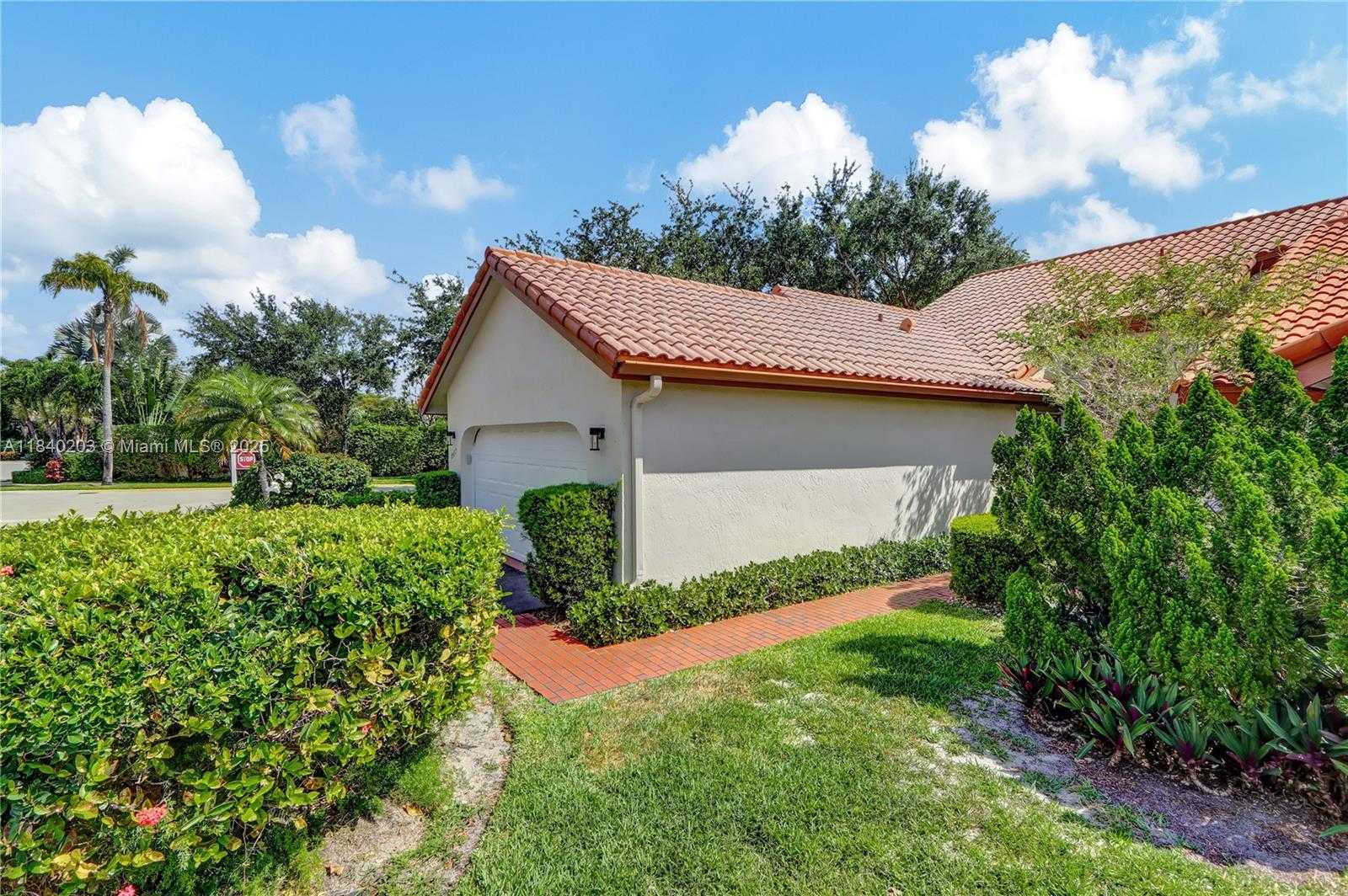 Small Image of 23273 WATER CIR, Boca Raton Number 4