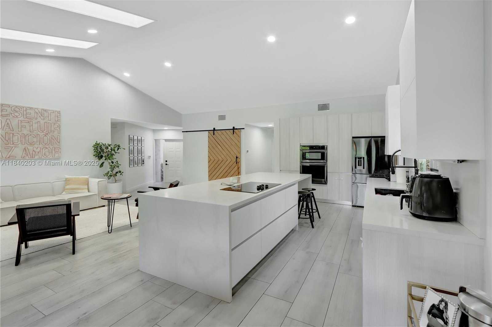Small Image of 23273 WATER CIR, Boca Raton Number 8