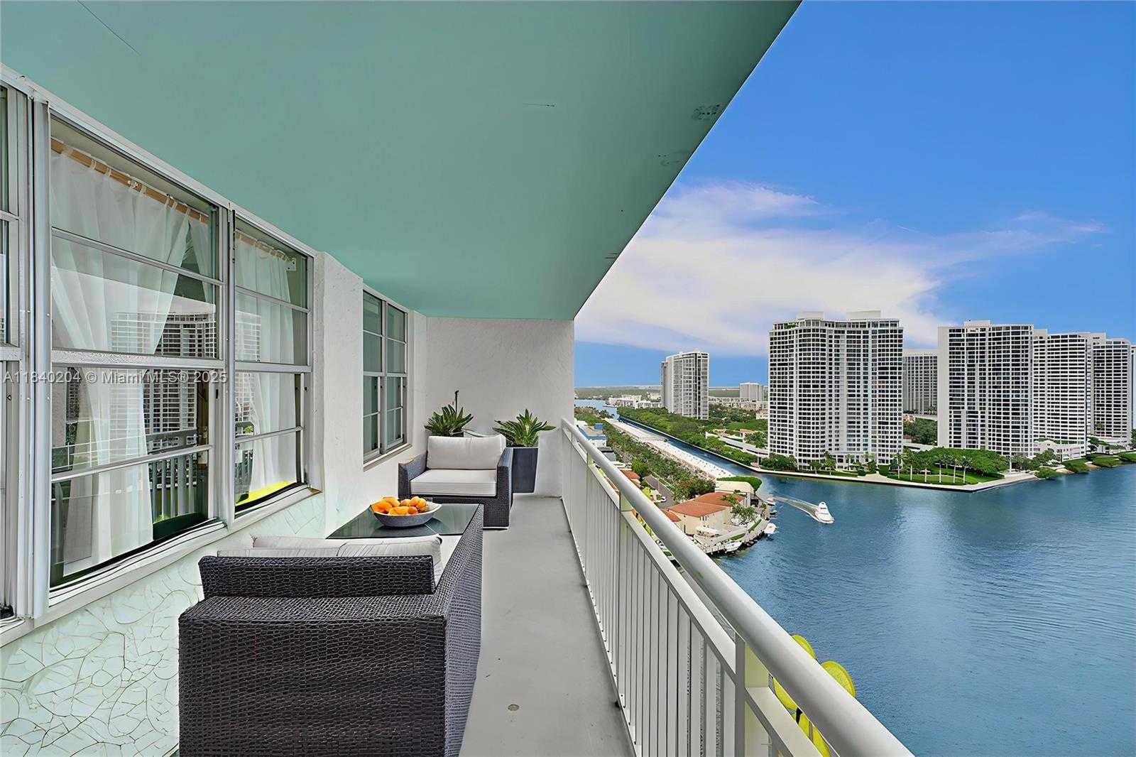Small Image of 301 174TH ST #2201, Sunny Isles Beach Number 14