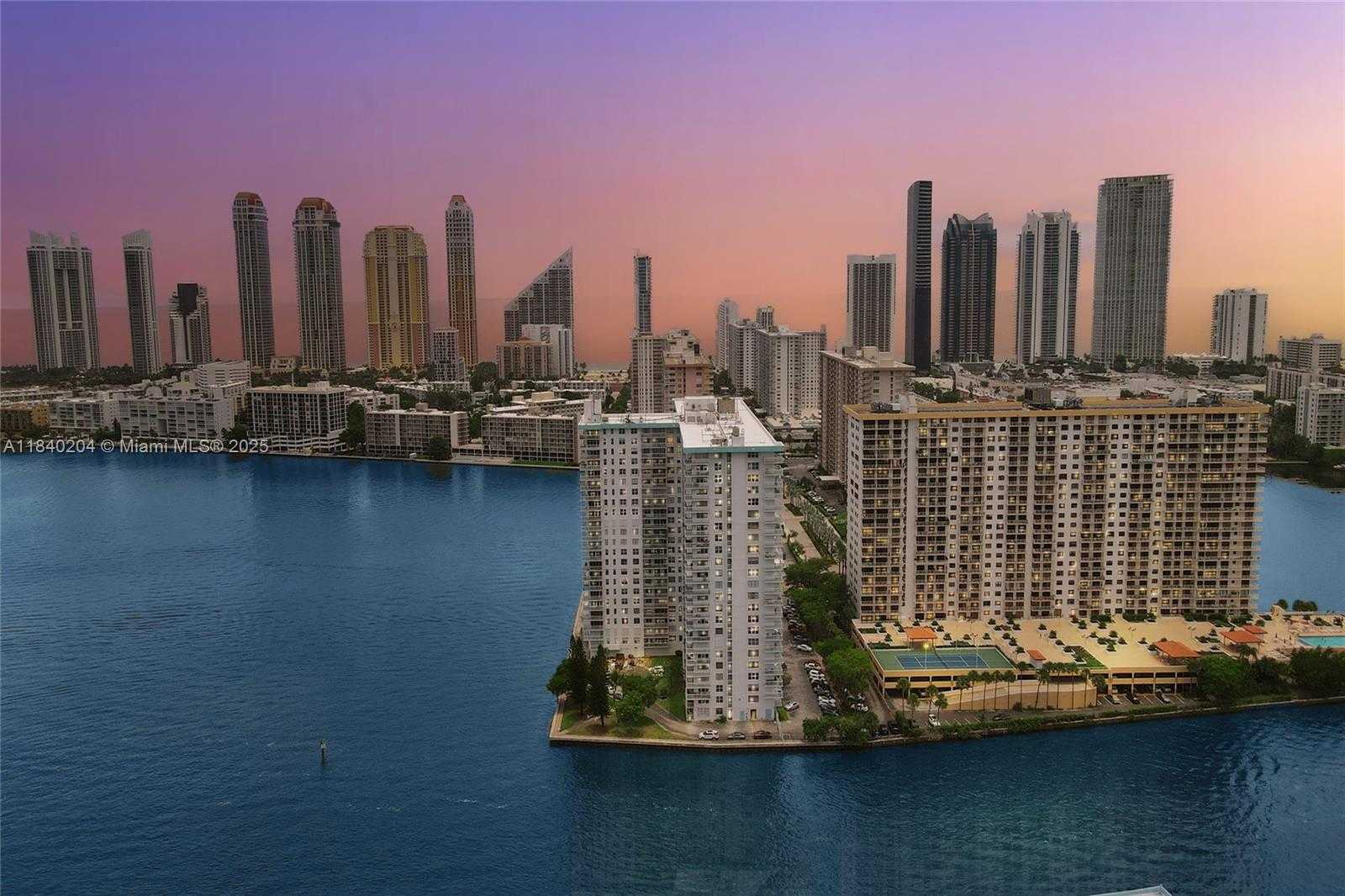 Small Image of 301 174TH ST #2201, Sunny Isles Beach Number 2