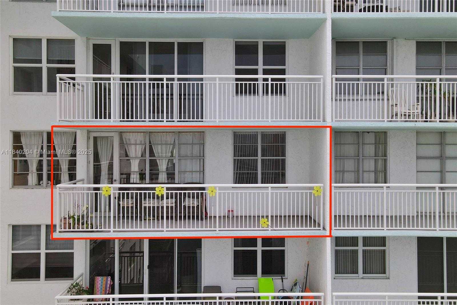 Small Image of 301 174TH ST #2201, Sunny Isles Beach Number 3