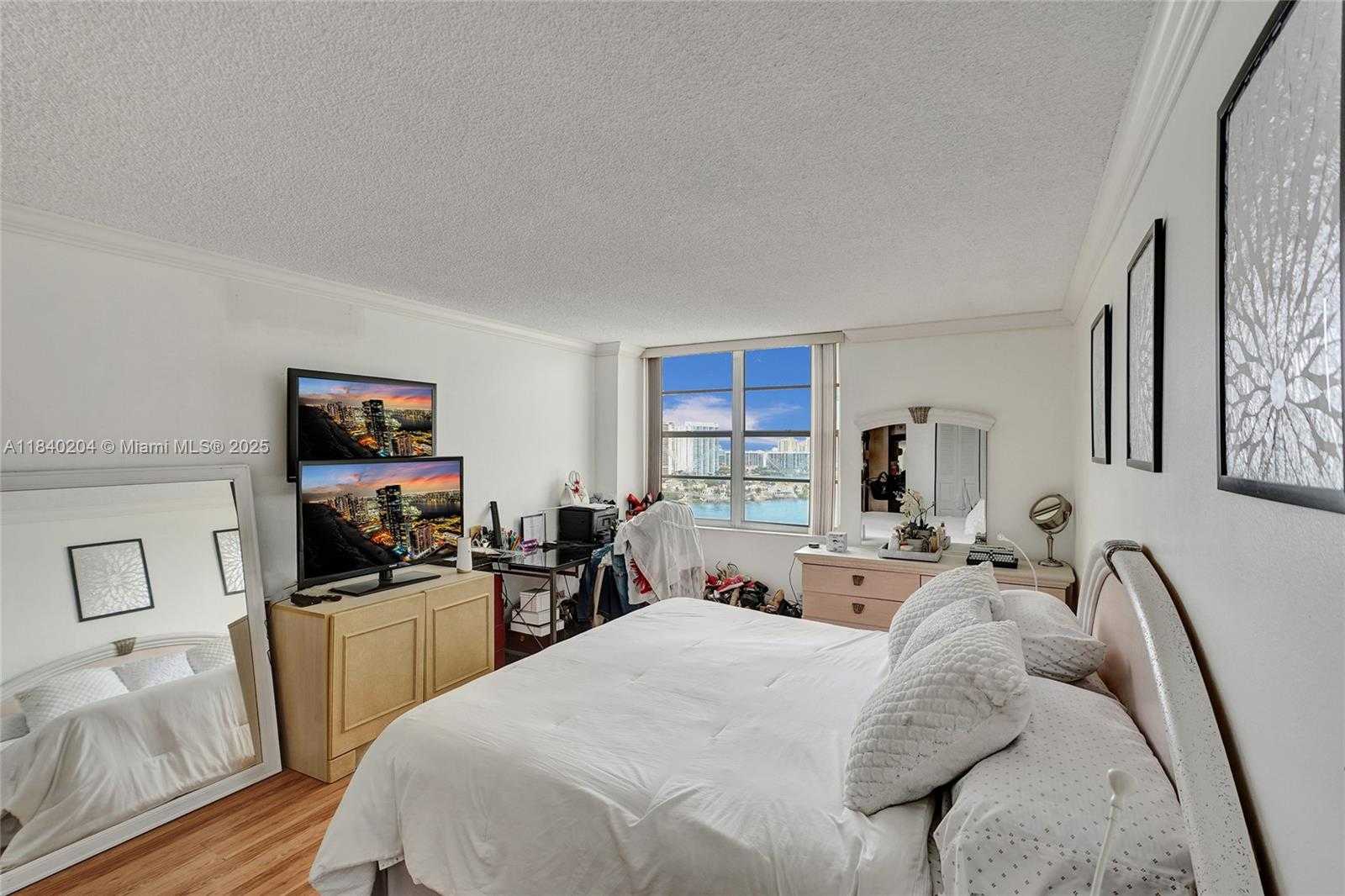 Small Image of 301 174TH ST #2201, Sunny Isles Beach Number 30