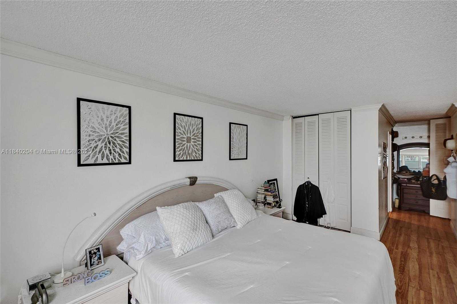 Small Image of 301 174TH ST #2201, Sunny Isles Beach Number 31