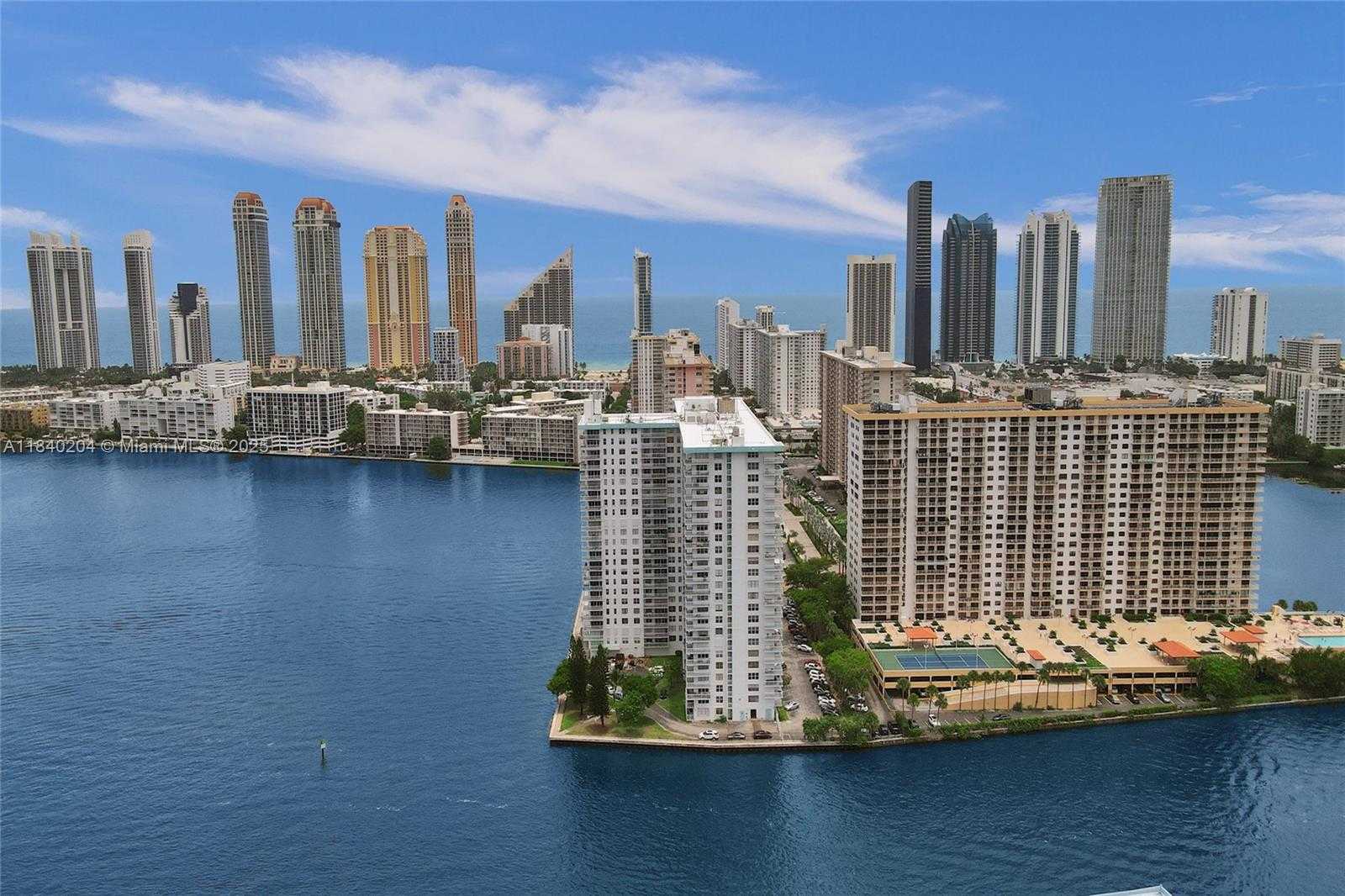 Small Image of 301 174TH ST #2201, Sunny Isles Beach Number 38