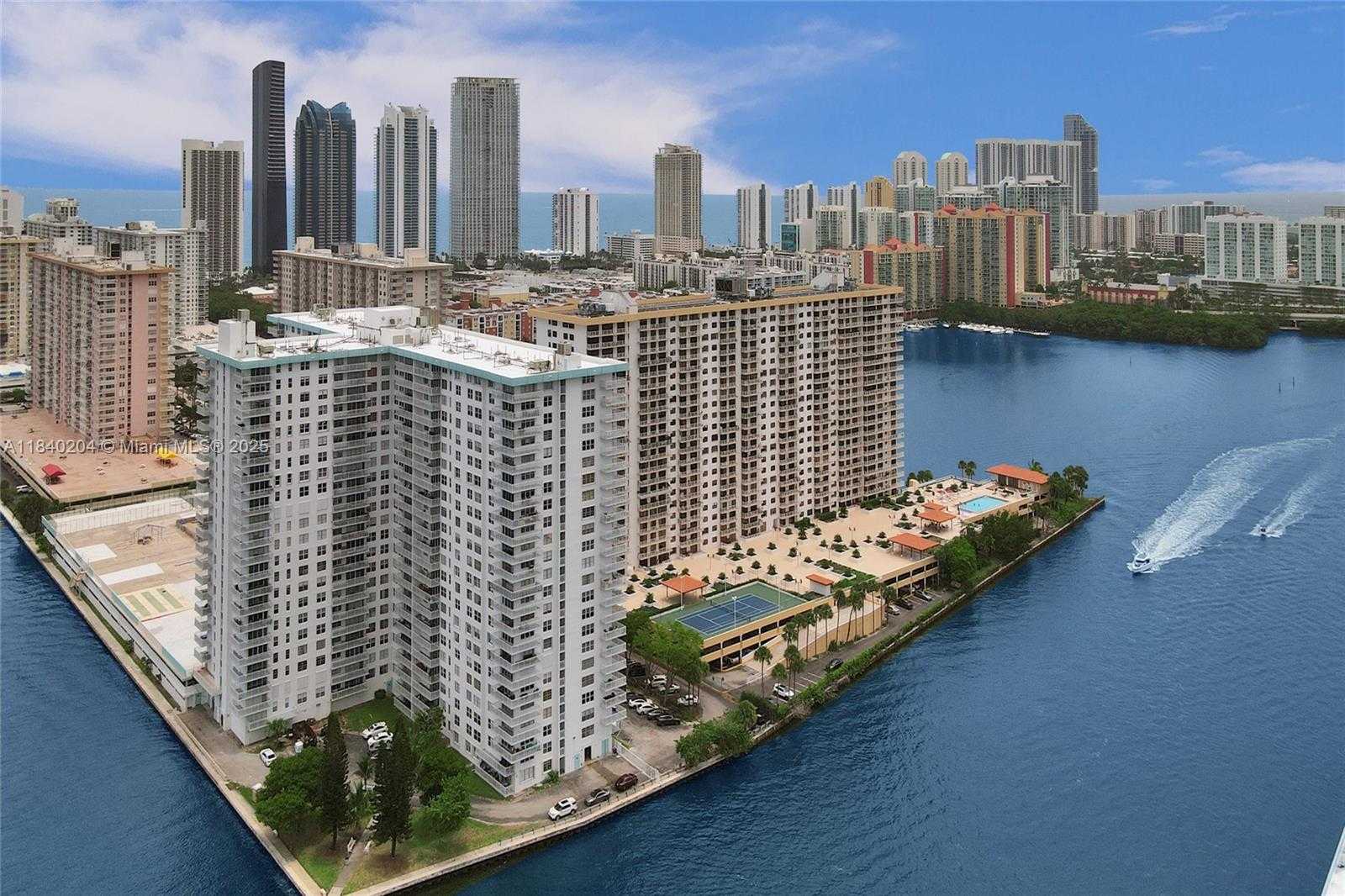 Small Image of 301 174TH ST #2201, Sunny Isles Beach Number 40