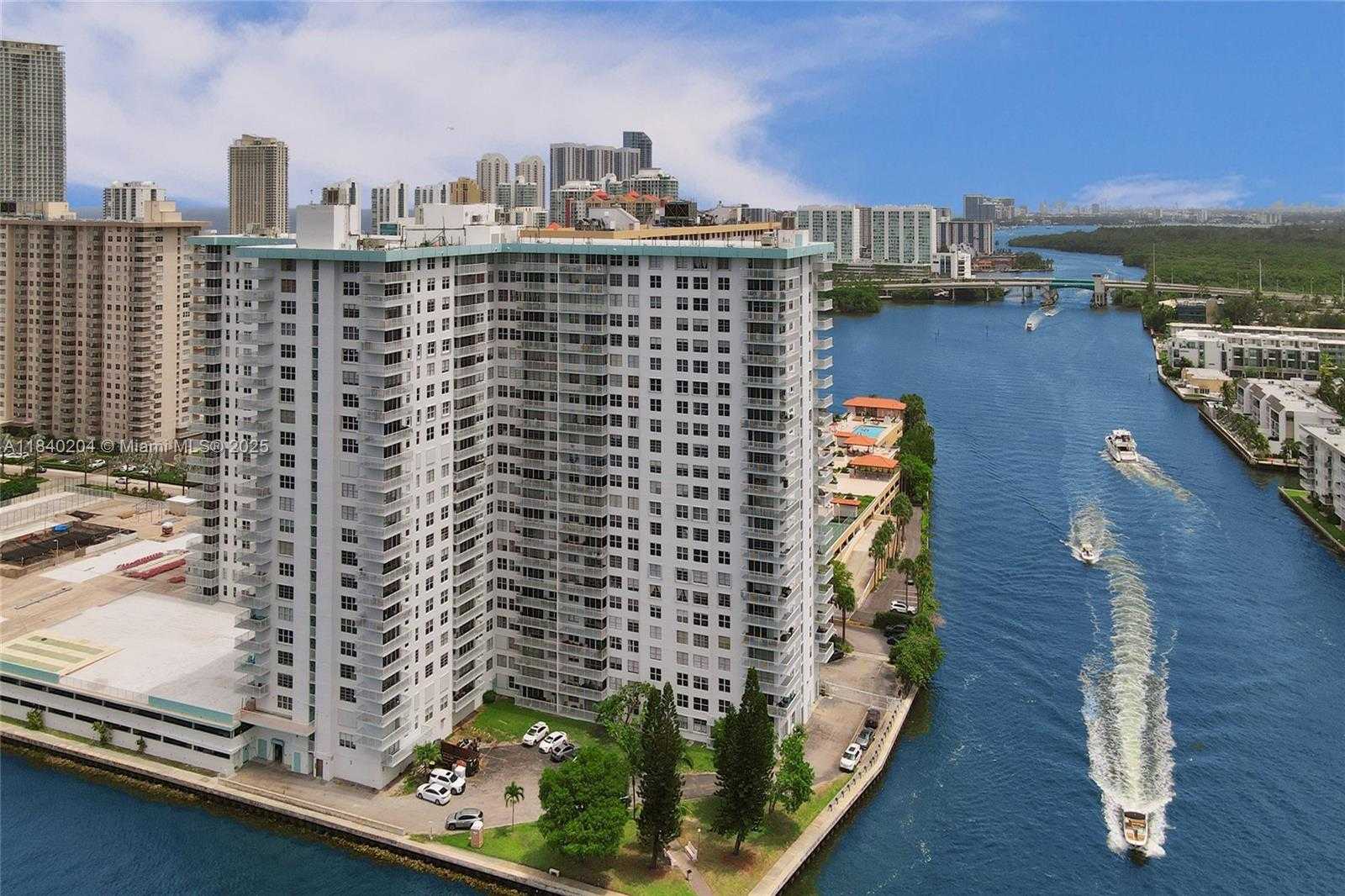 Small Image of 301 174TH ST #2201, Sunny Isles Beach Number 46