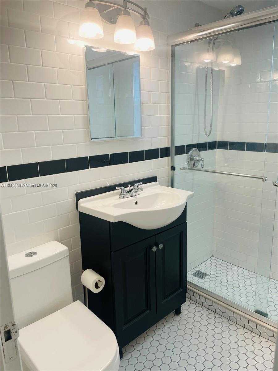 Small Image of 3401 SOUTH WEST 11TH ST #1B, Miami Number 13