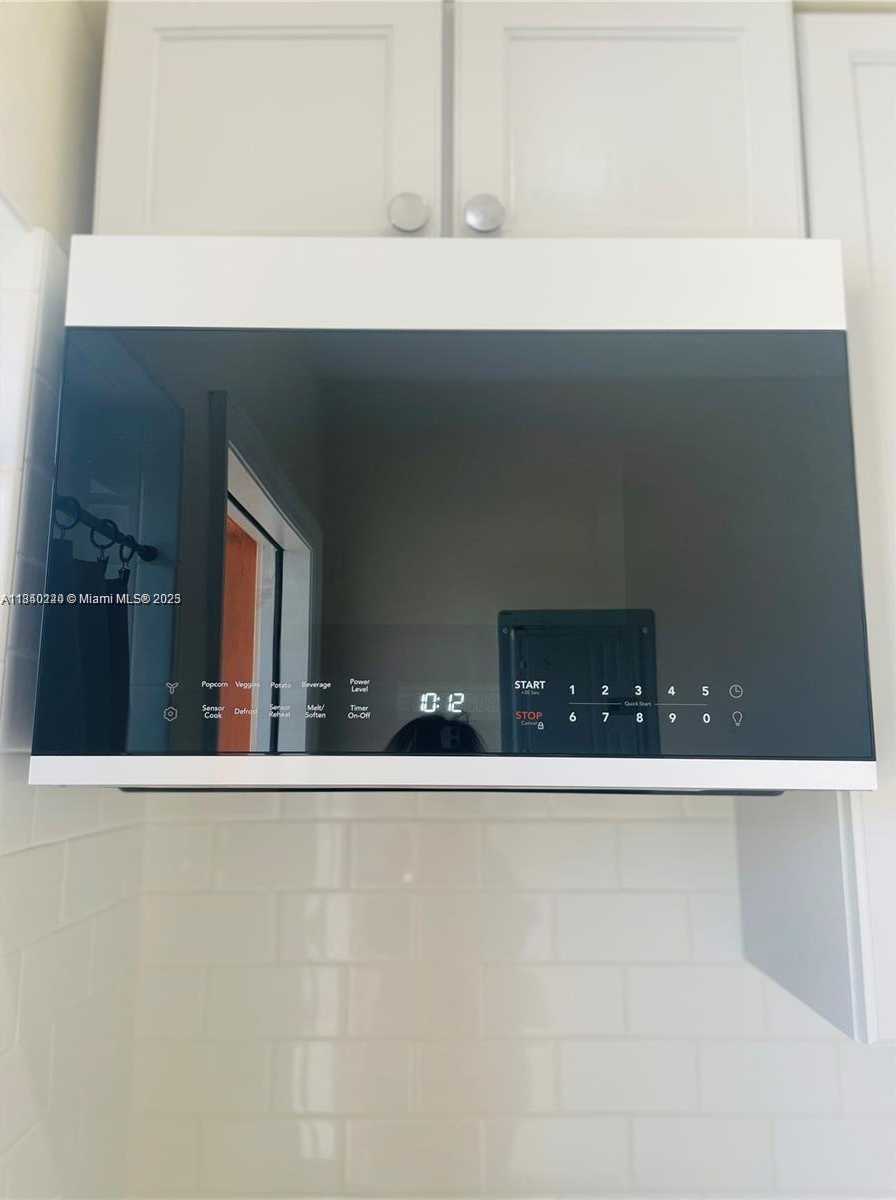 Small Image of 3401 SOUTH WEST 11TH ST #1B, Miami Number 9