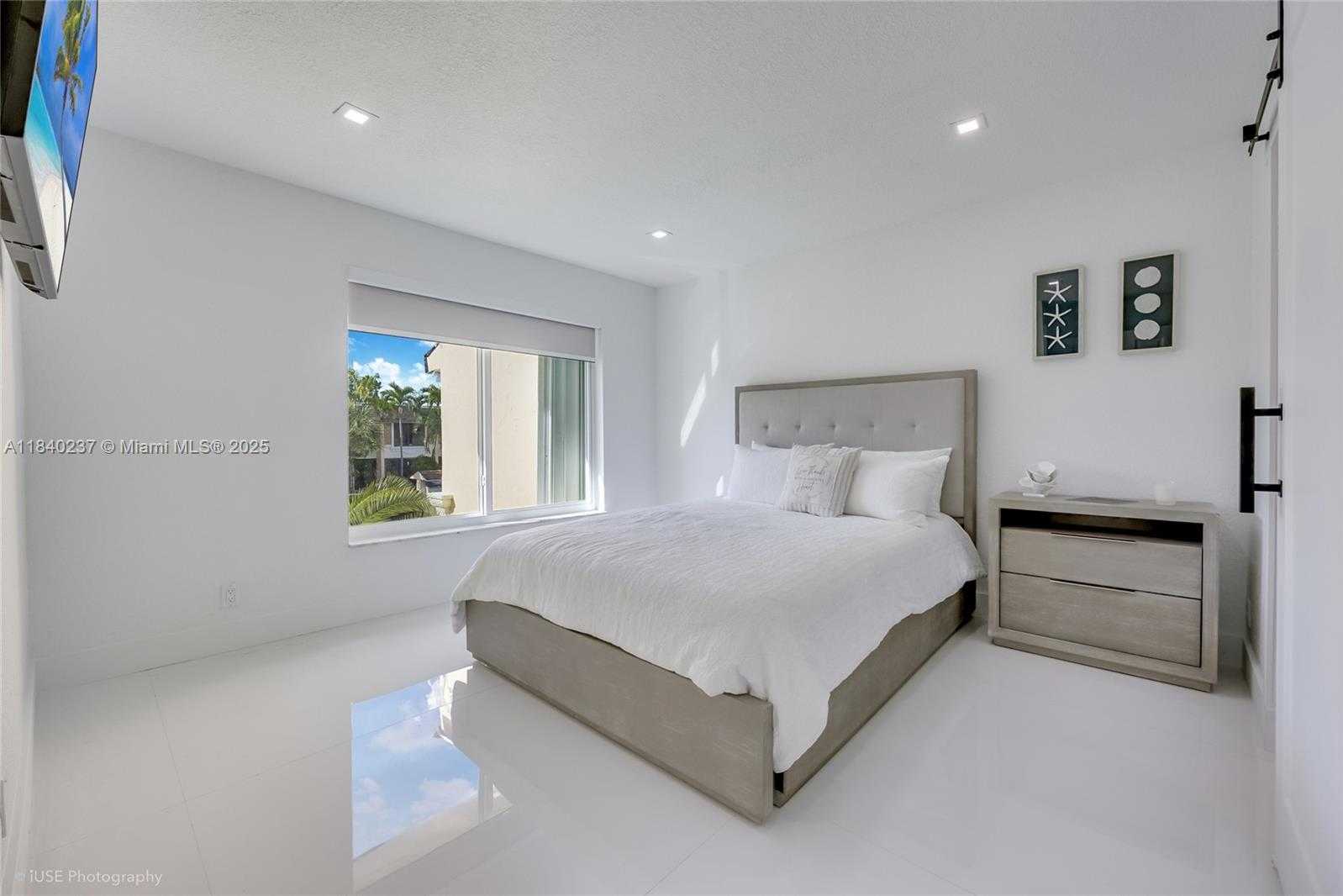 Small Image of 16479 NORTH EAST 27TH PL #16, North Miami Beach Number 8