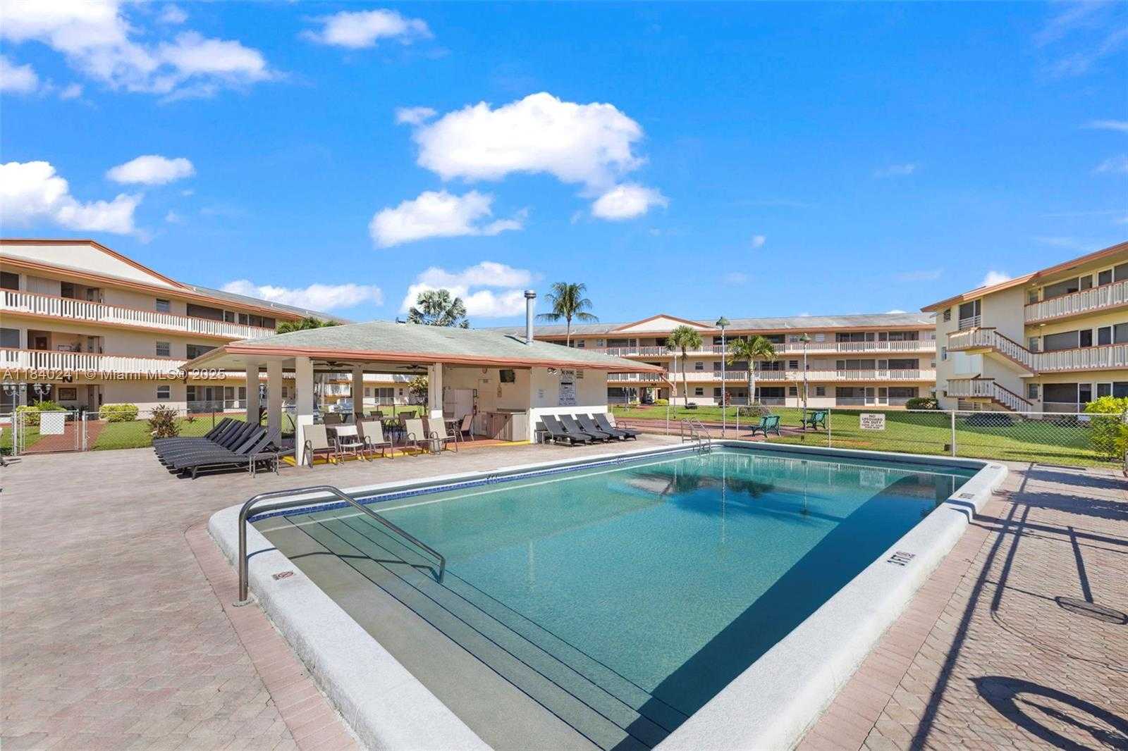 Small Image of 5300 WASHINGTON ST #Q207, Hollywood Number 20