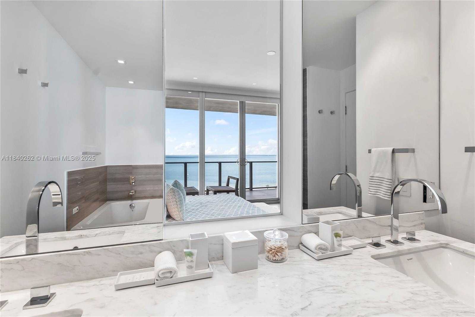 Small Image of 360 OCEAN DR #704S, Key Biscayne Number 26