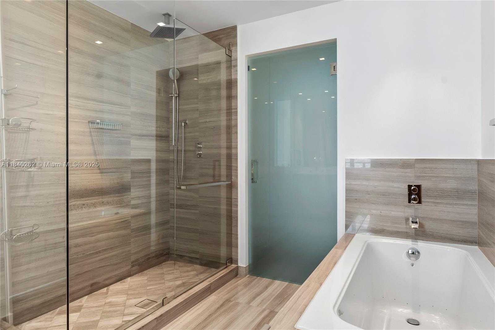 Small Image of 360 OCEAN DR #704S, Key Biscayne Number 28