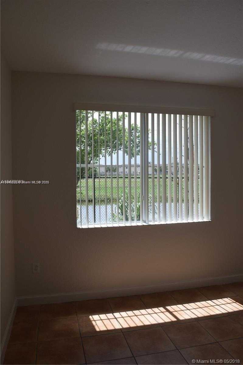 Small Image of 17720 NORTH WEST 73RD AVE #105, Hialeah Number 15
