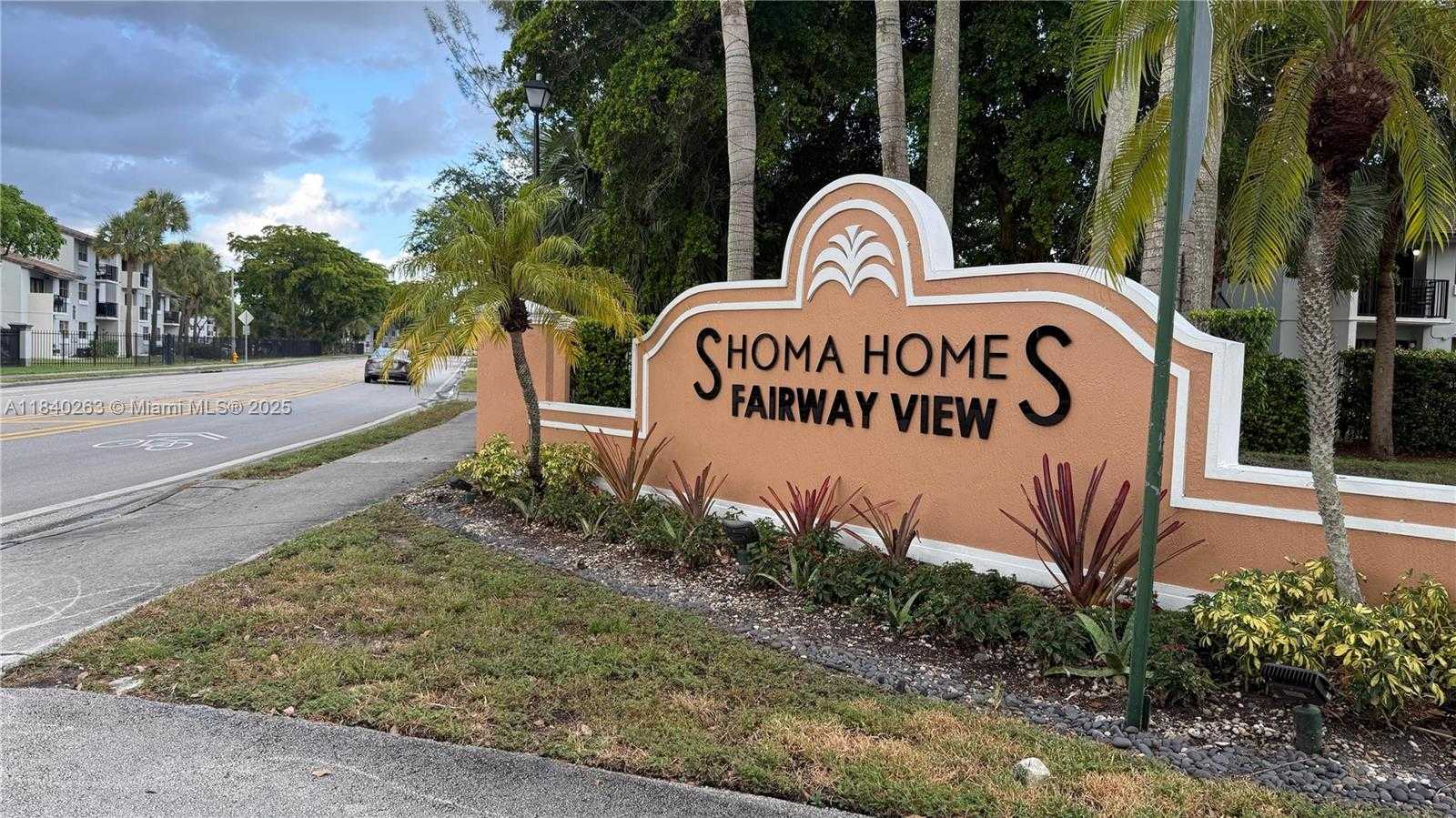 Small Image of 17720 NORTH WEST 73RD AVE #105, Hialeah Number 2