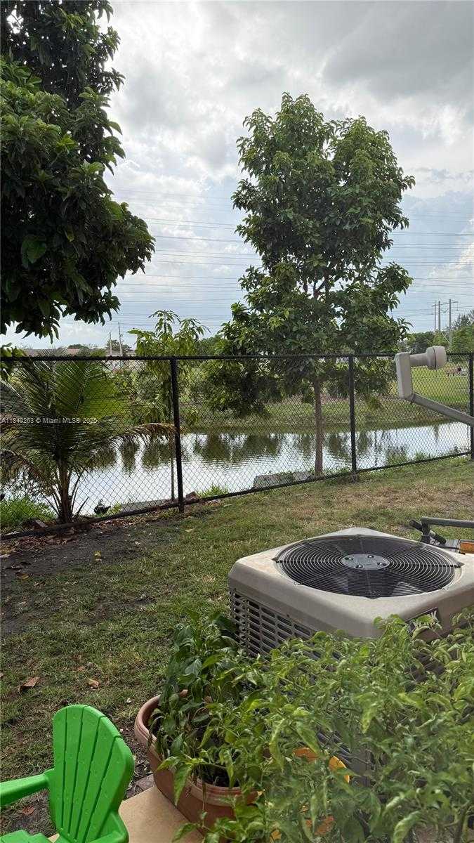Small Image of 17720 NORTH WEST 73RD AVE #105, Hialeah Number 20