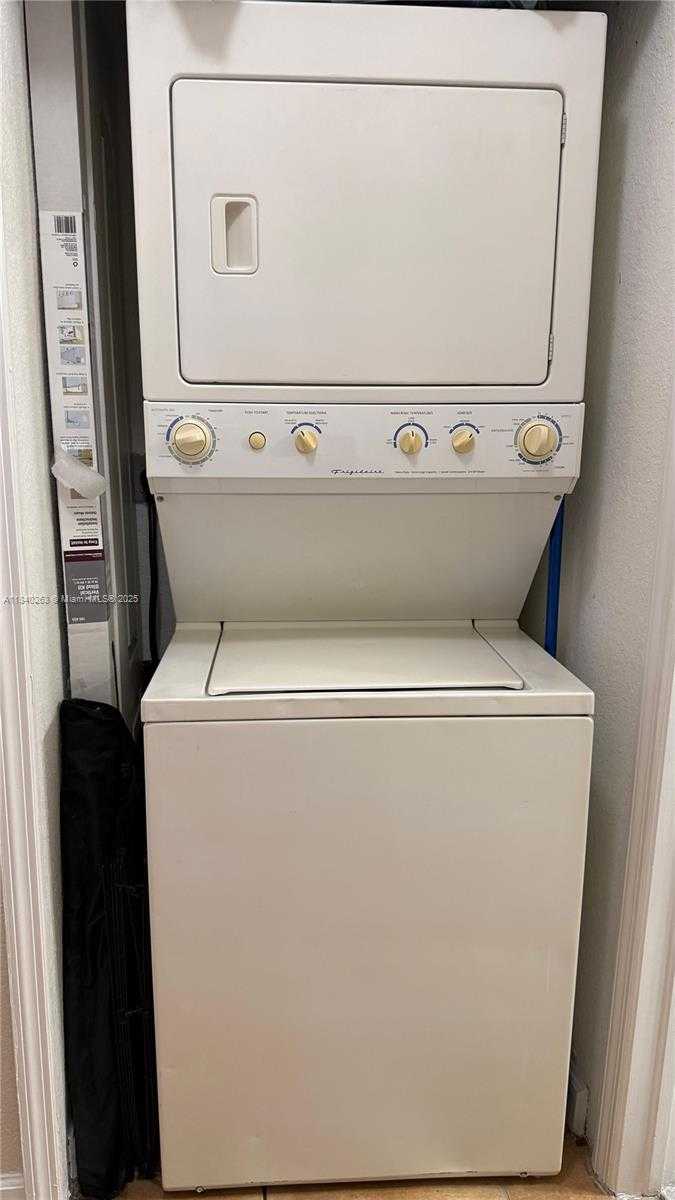 Small Image of 17720 NORTH WEST 73RD AVE #105, Hialeah Number 23