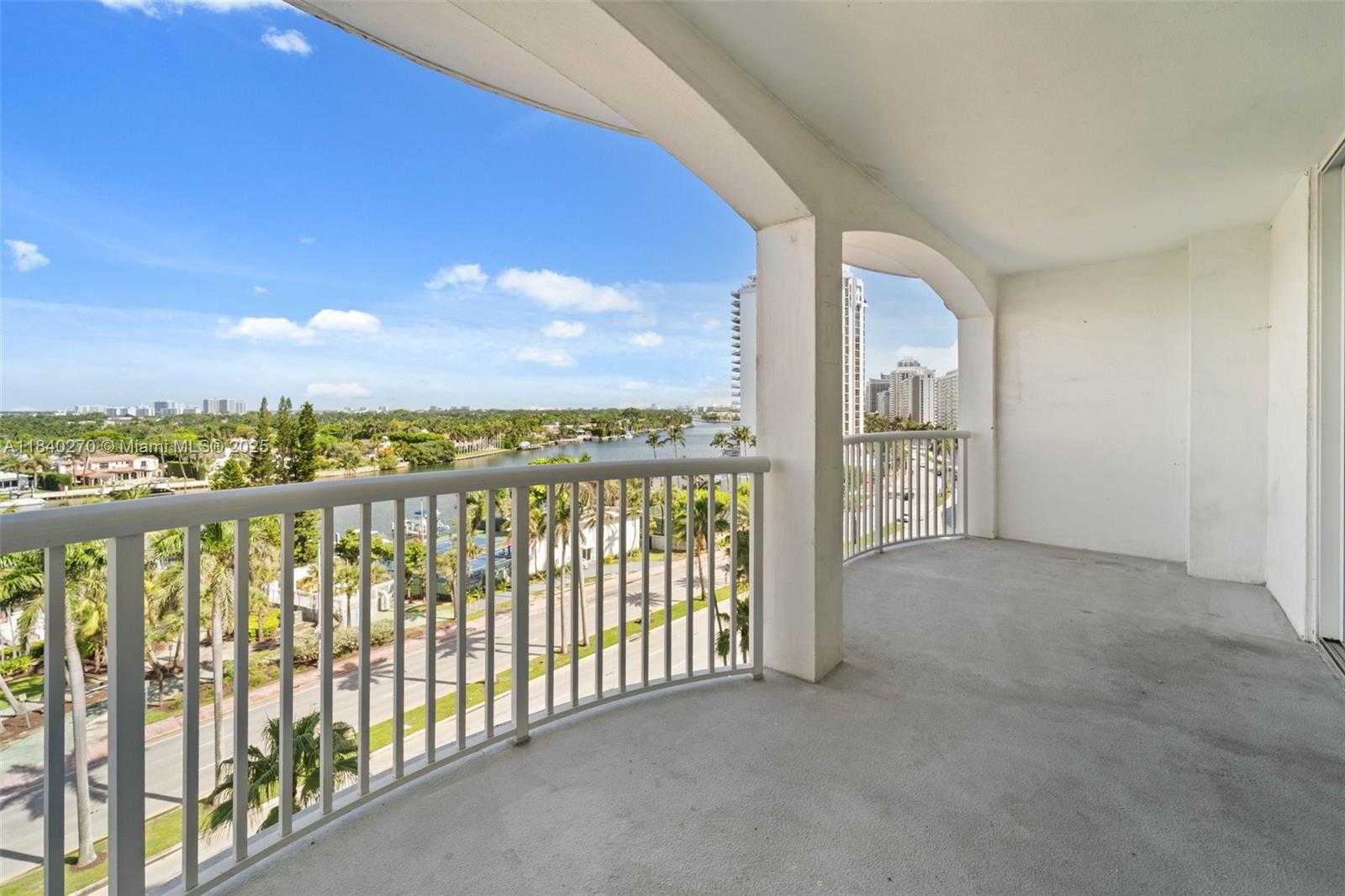 Small Image of 5401 COLLINS AVE #629, Miami Beach Number 11