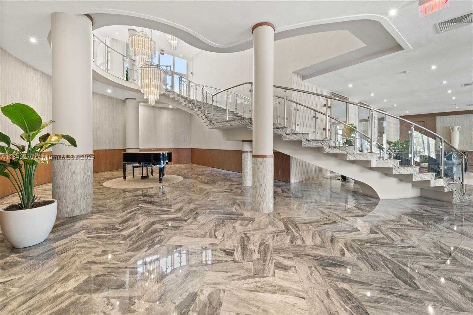 Small Image of 5401 COLLINS AVE #629, Miami Beach Number 12