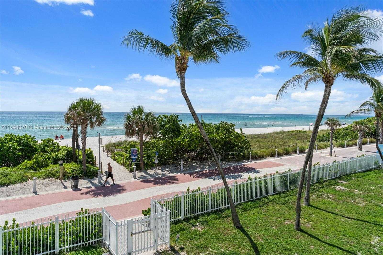 Small Image of 5401 COLLINS AVE #629, Miami Beach Number 17