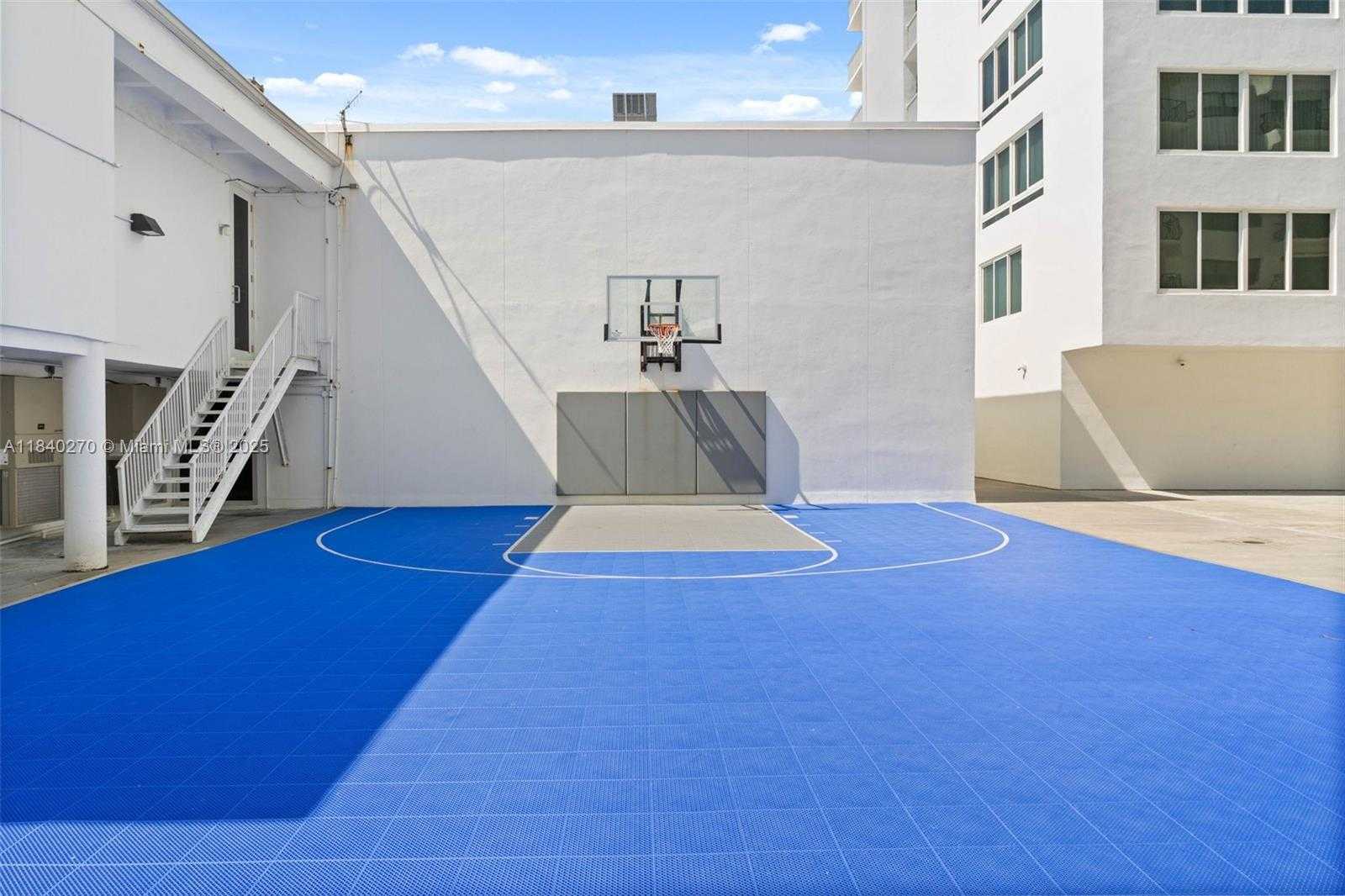 Small Image of 5401 COLLINS AVE #629, Miami Beach Number 19