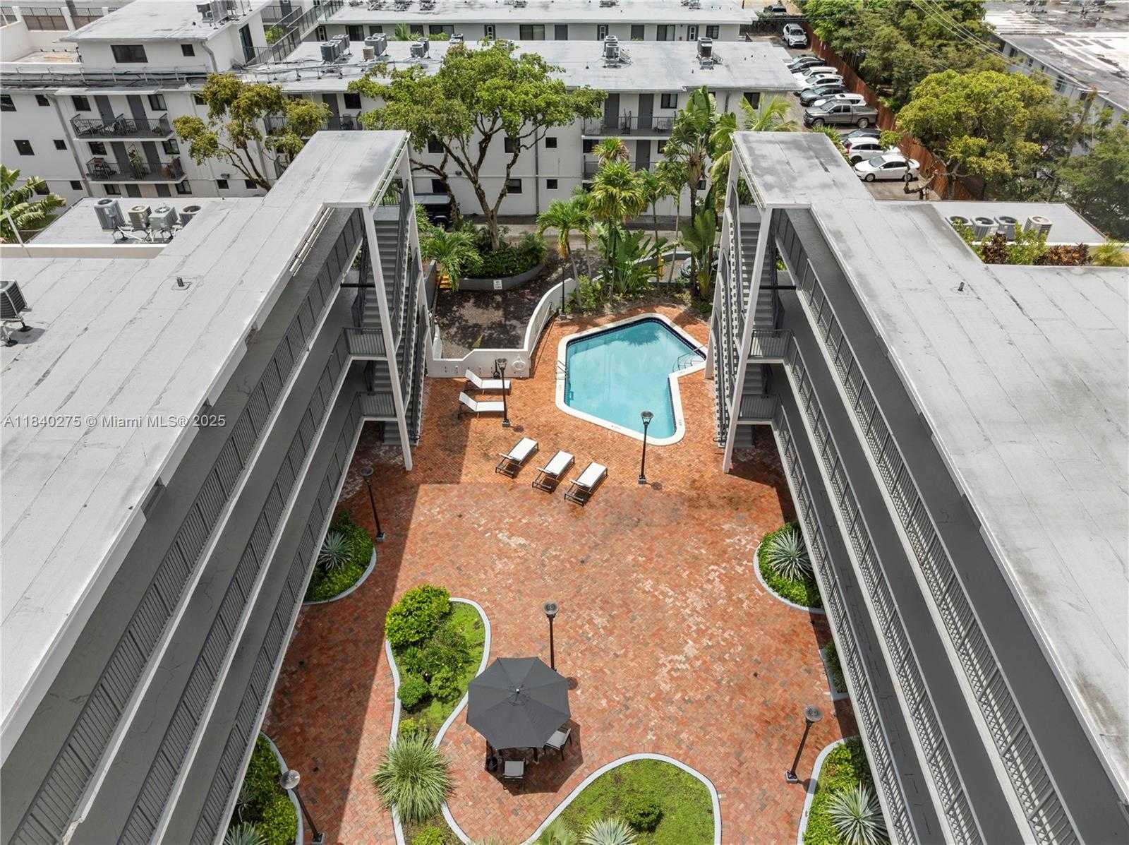 Small Image of 2924 DAY AVE #N211, Miami Number 19