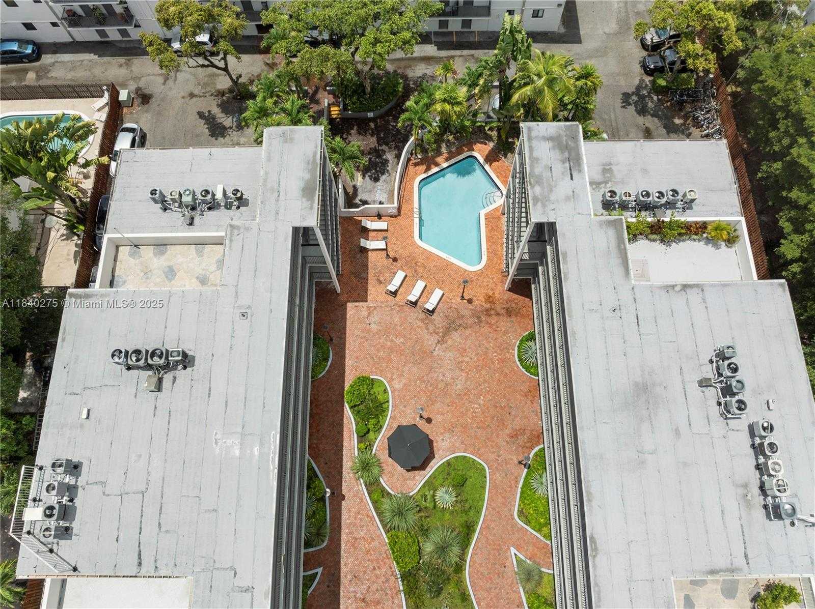 Small Image of 2924 DAY AVE #N211, Miami Number 2