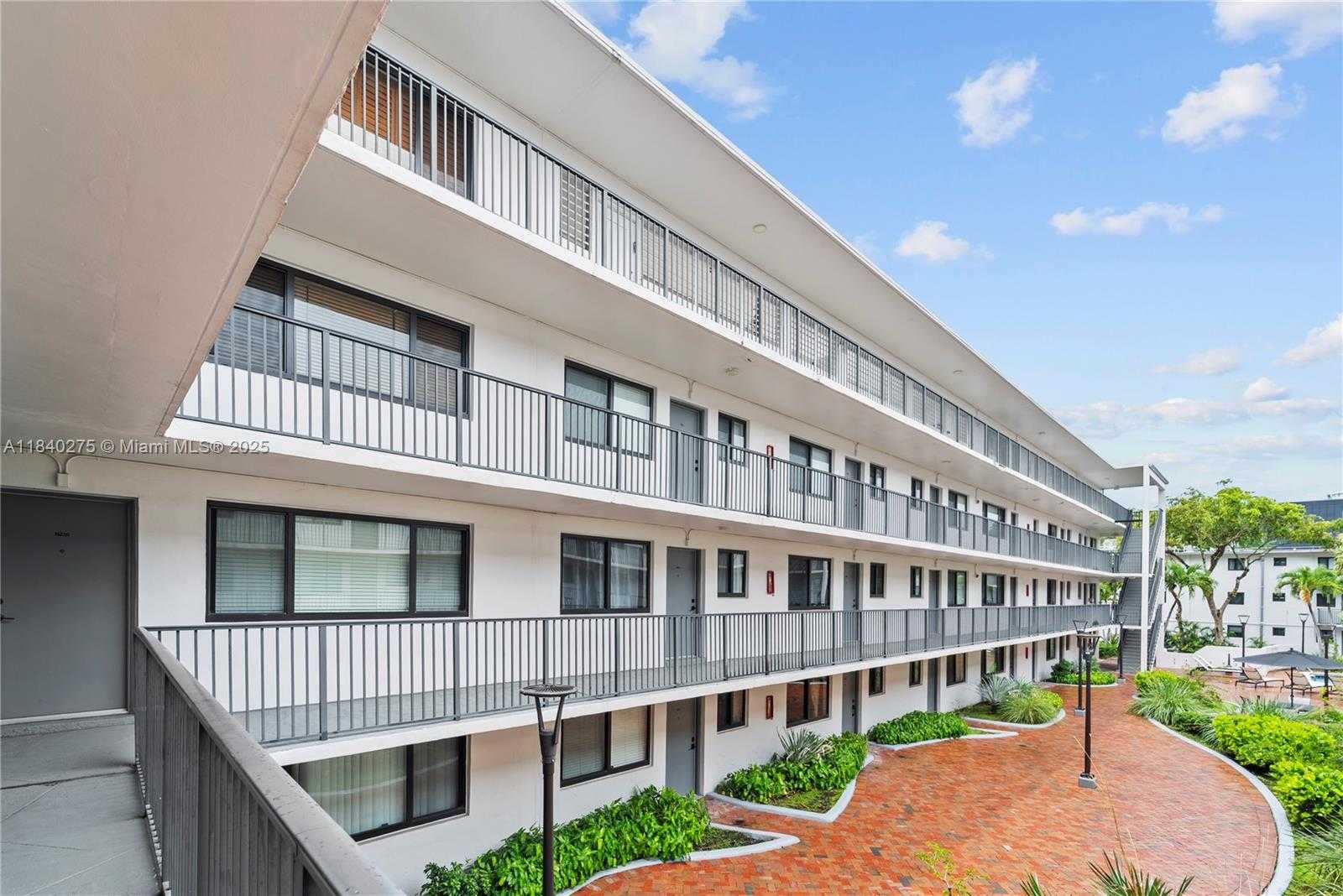 Small Image of 2924 DAY AVE #N211, Miami Number 21