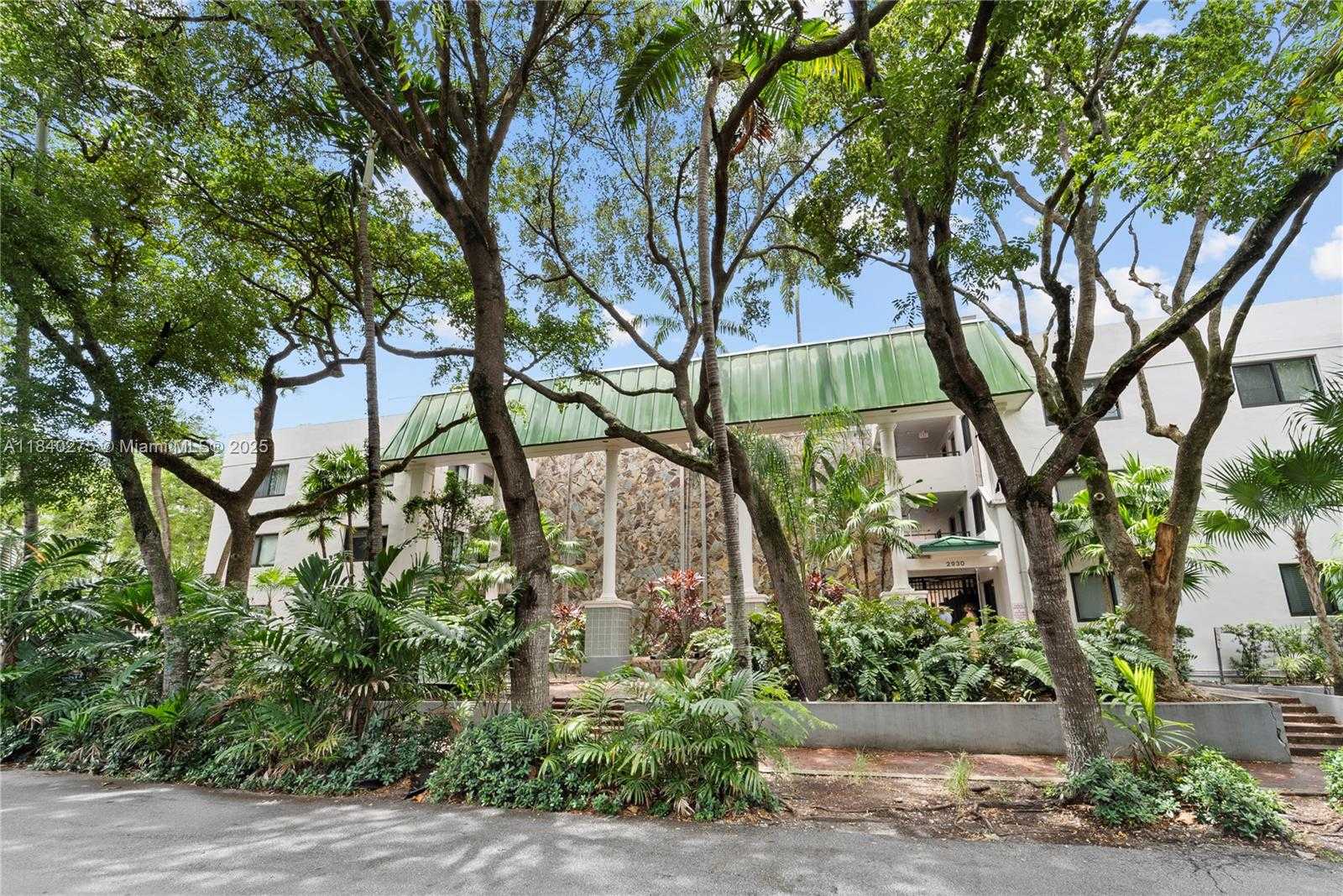Small Image of 2924 DAY AVE #N211, Miami Number 27