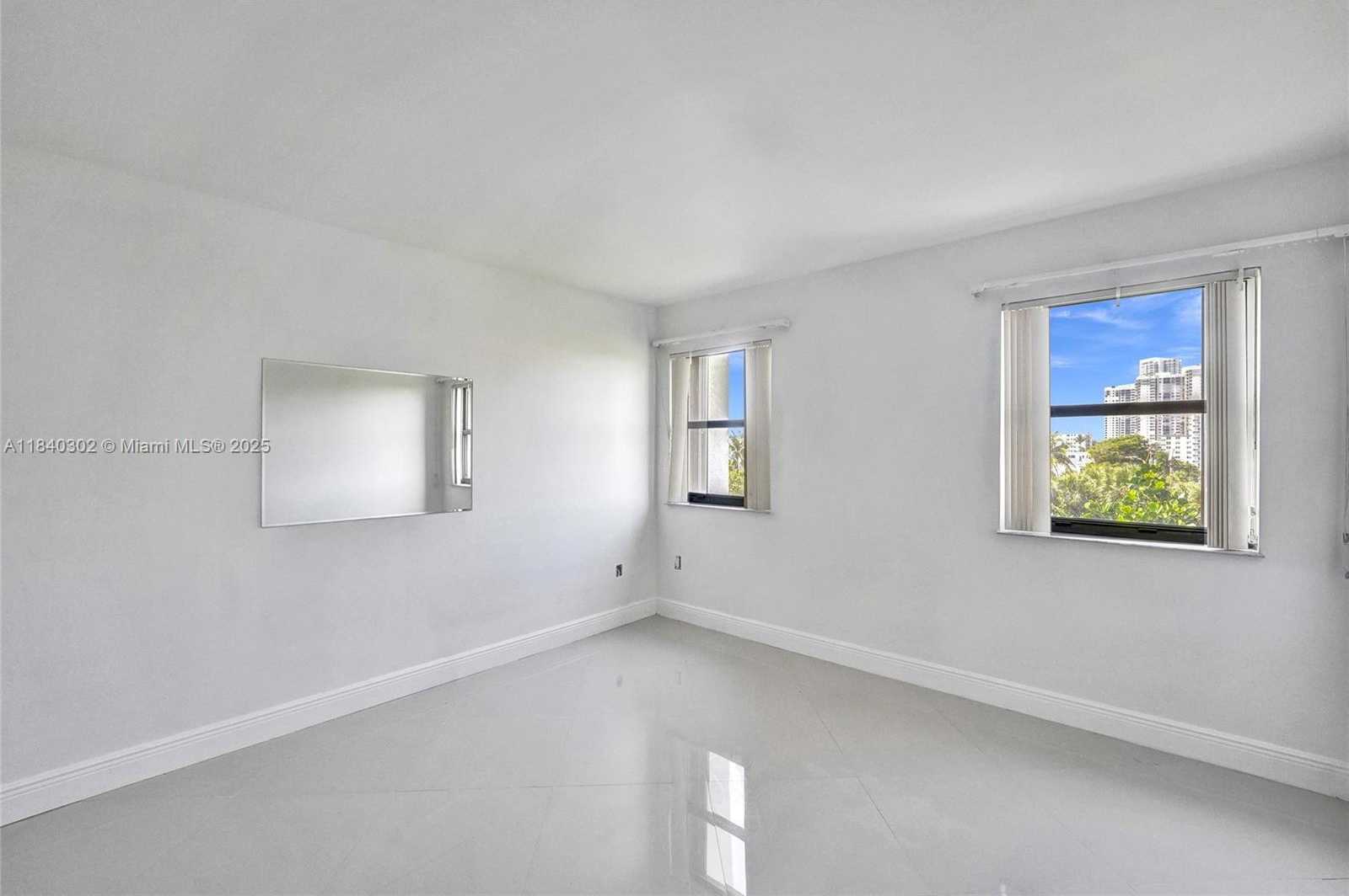 Small Image of 1201 SOUTH OCEAN DR #402S, Hollywood Number 15