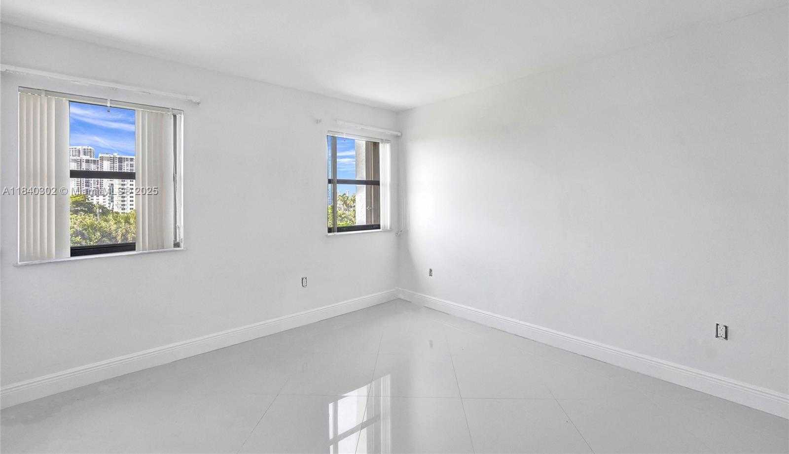 Small Image of 1201 SOUTH OCEAN DR #402S, Hollywood Number 20