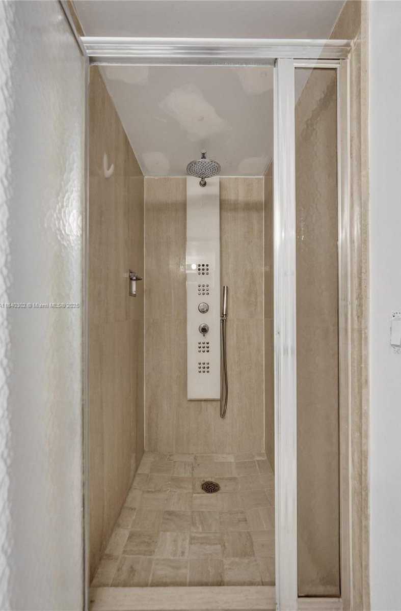 Small Image of 1201 SOUTH OCEAN DR #402S, Hollywood Number 23