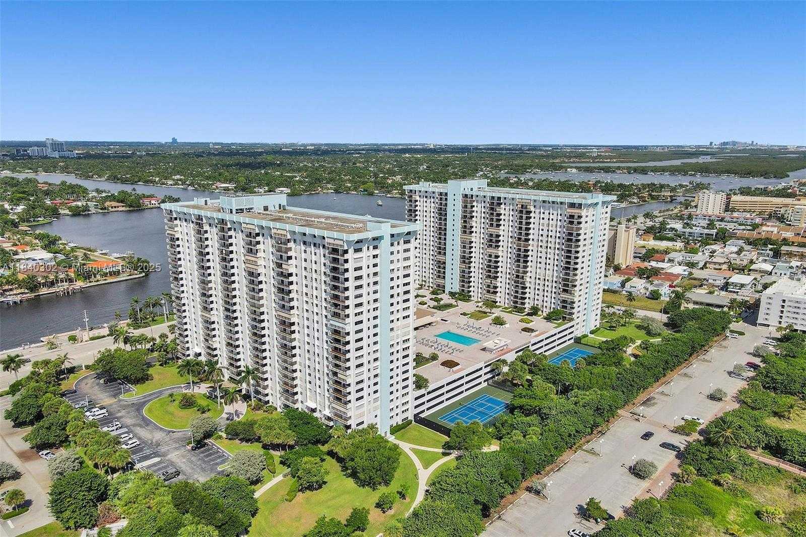 Small Image of 1201 SOUTH OCEAN DR #402S, Hollywood Number 31